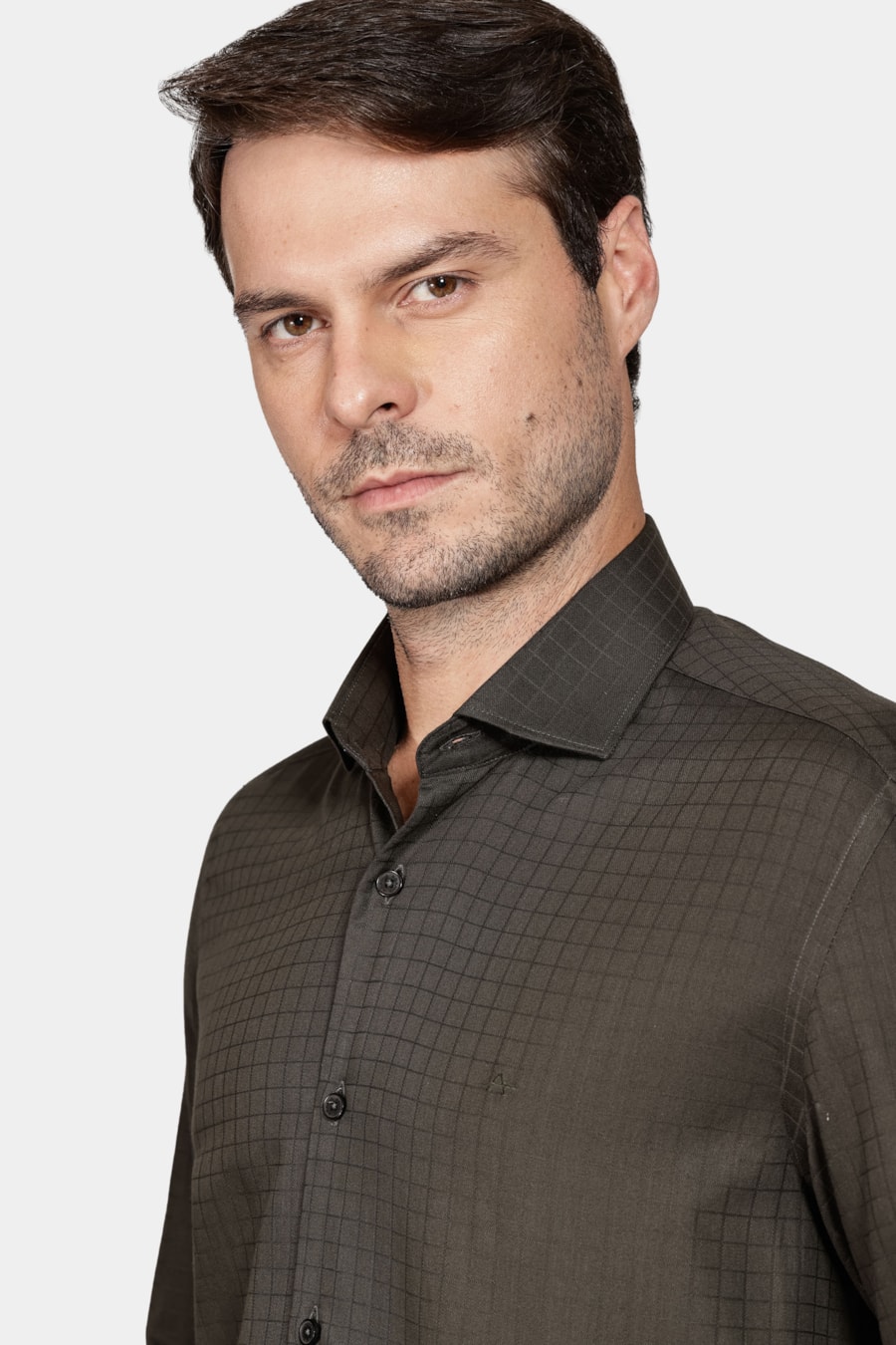 Camisa Slim Tricoline Maquinetada Verde Militar — foto 3 de 5