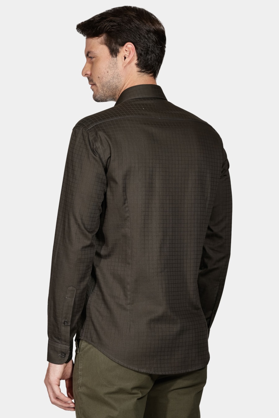 Camisa Slim Tricoline Maquinetada Verde Militar — foto 4 de 5