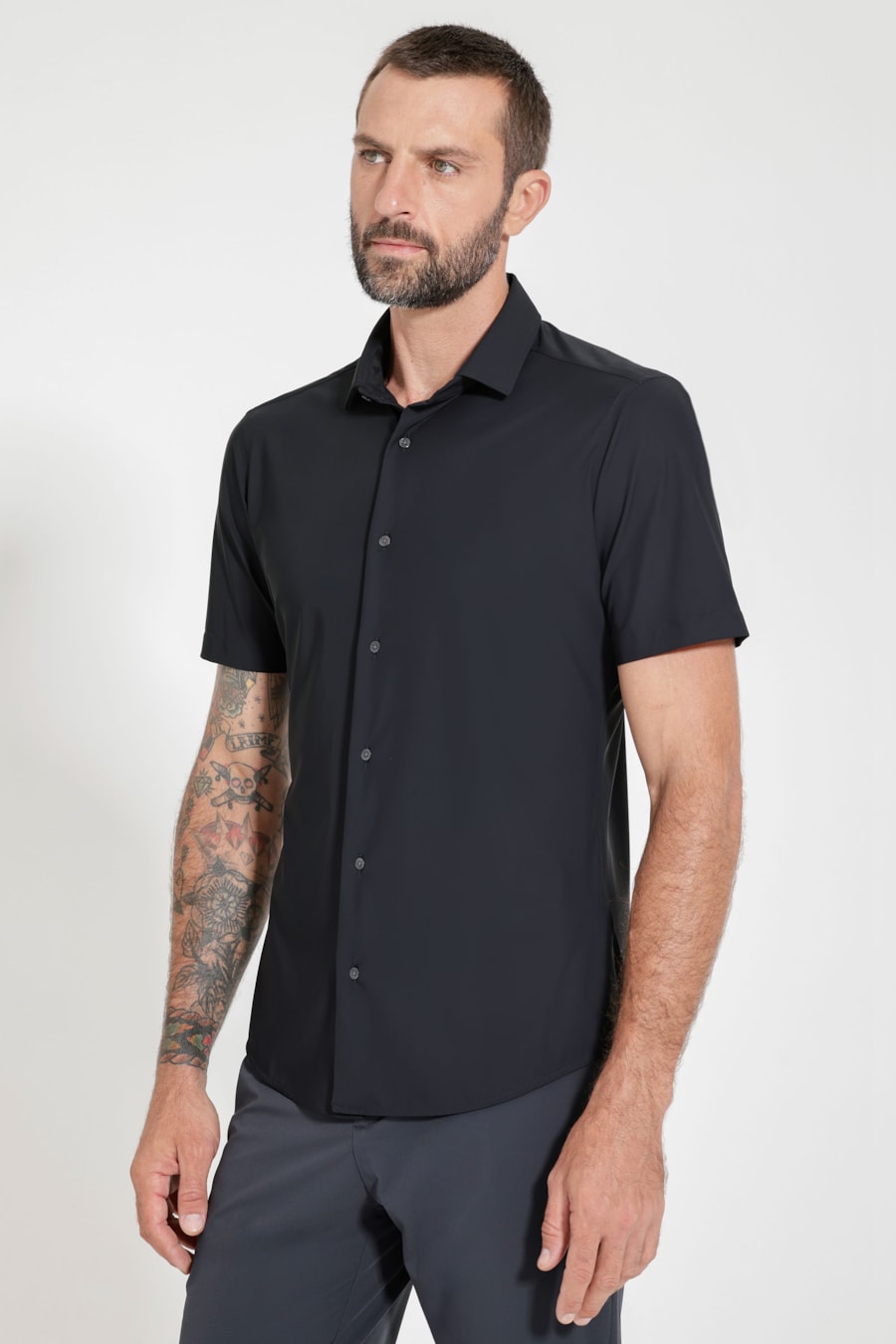 Camisa Urban Fresh Manga Curta Preto — foto 1 de 5