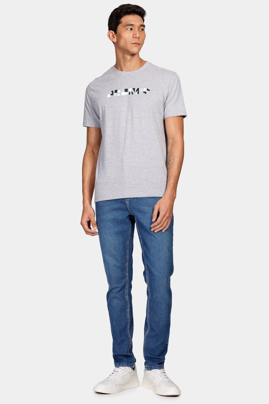 Camiseta Aramis 6 Quadrados Cinza Mescla — foto 2 de 4