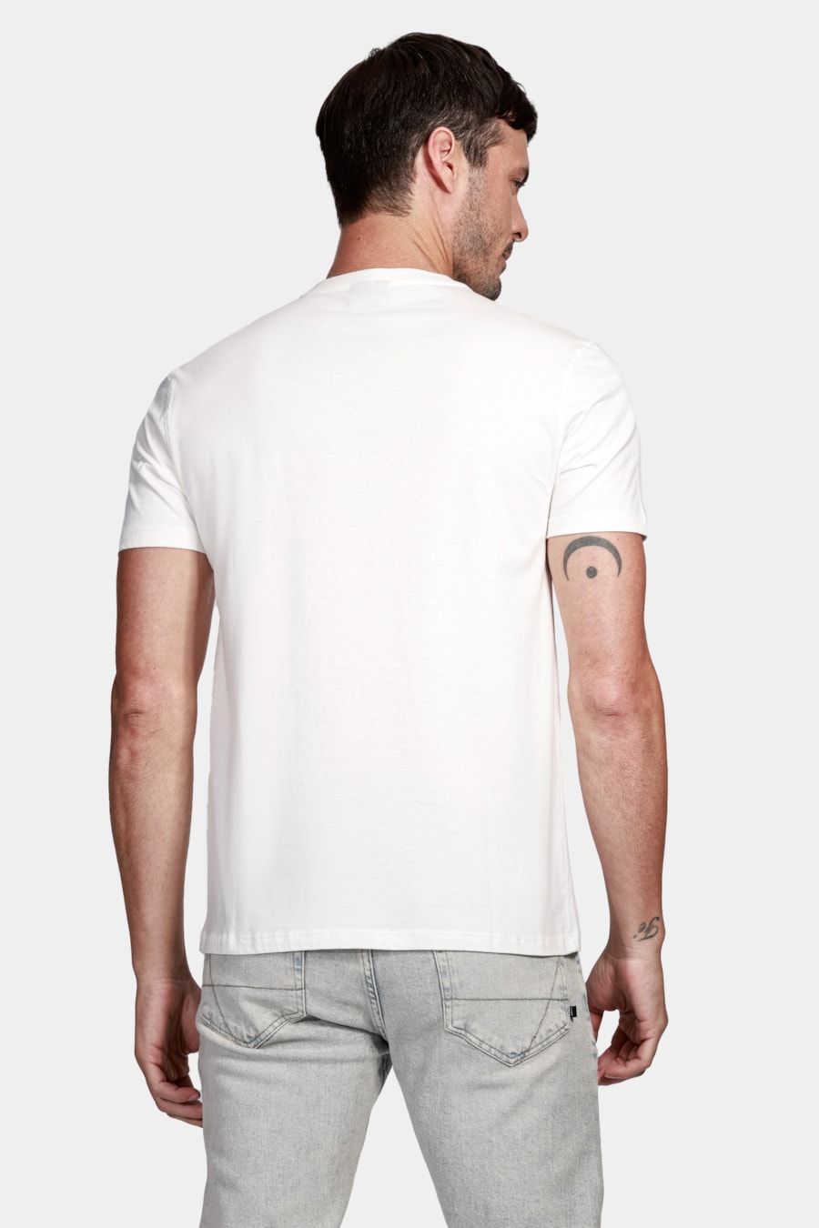 Camiseta Aramis 6 Quadrados Off White — foto 4 de 4