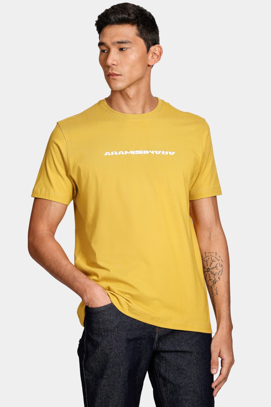 Camiseta Aramis Bold Espelhado Amarelo Mostarda — foto 1 de 4