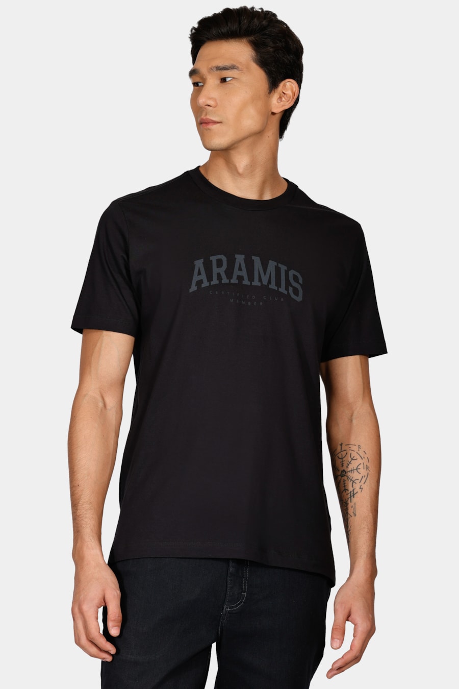 Camiseta Aramis College de Algodão Preto — foto 1 de 4