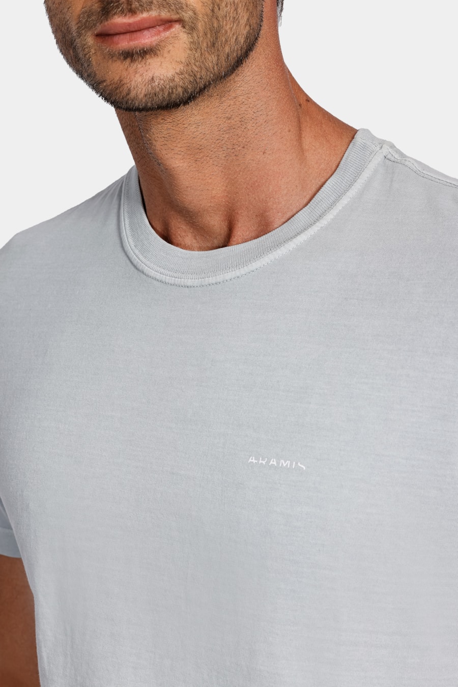Camiseta Aramis Cortado Stone Cinza Prata — foto 3 de 4