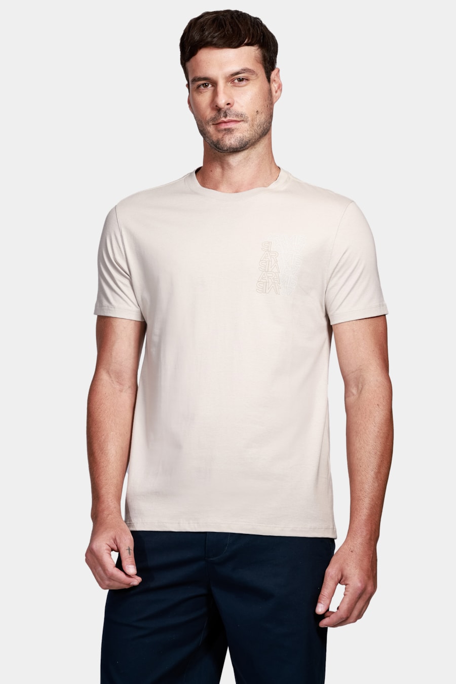 Camiseta Aramis Espelhado Outline Cáqui Pedra — foto 1 de 4