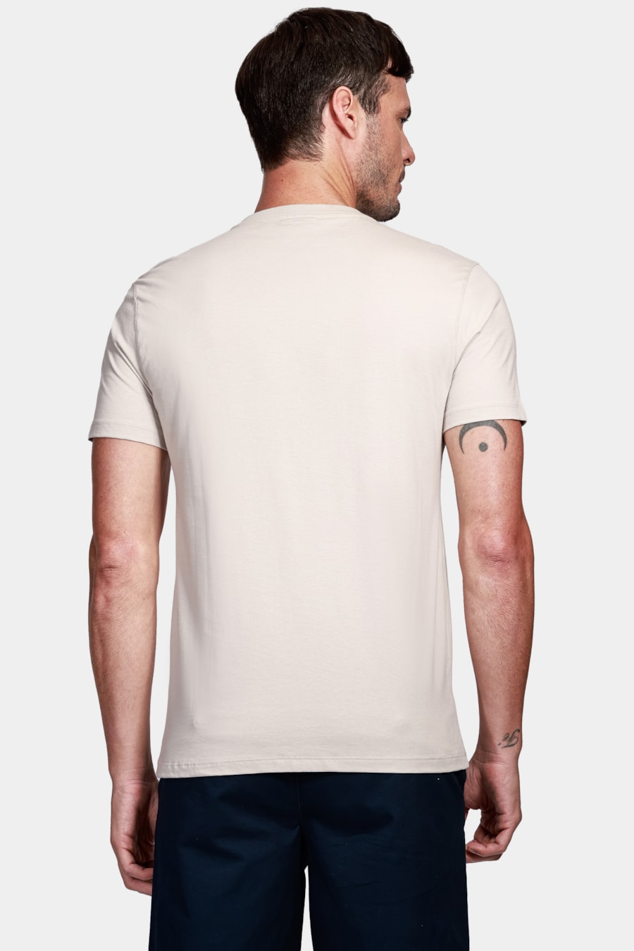 Camiseta Aramis Espelhado Outline Cáqui Pedra — foto 4 de 4