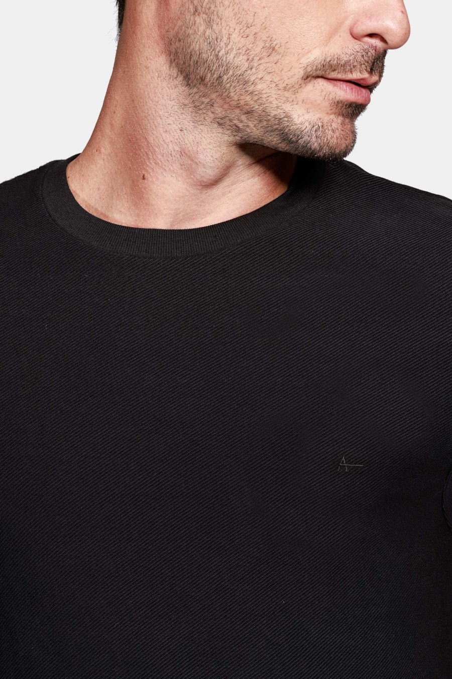 Camiseta Aramis Malha Sarjada Preto — foto 3 de 4