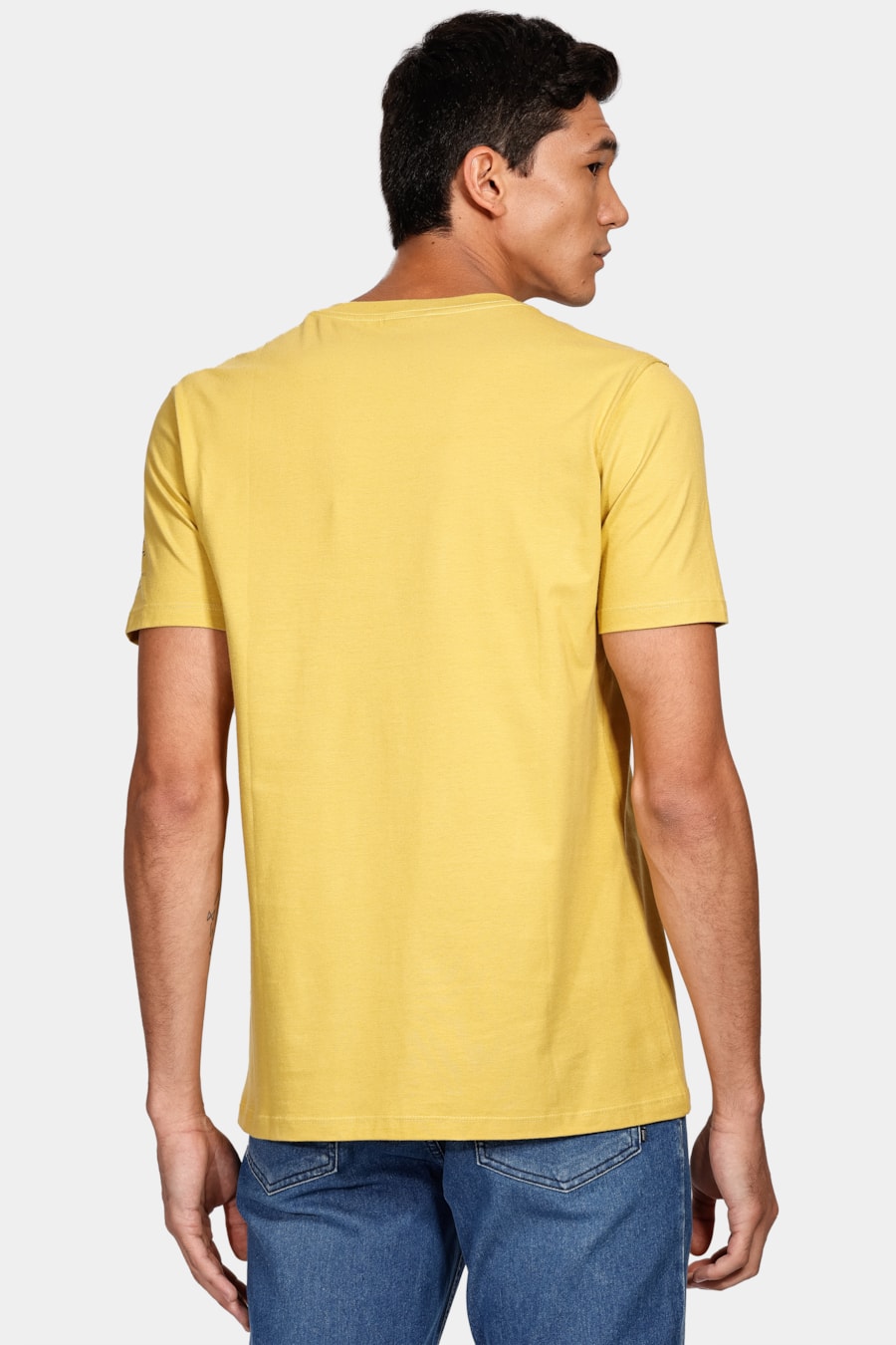 Camiseta Aramis Pixel Manga Amarelo Mostarda — foto 4 de 4