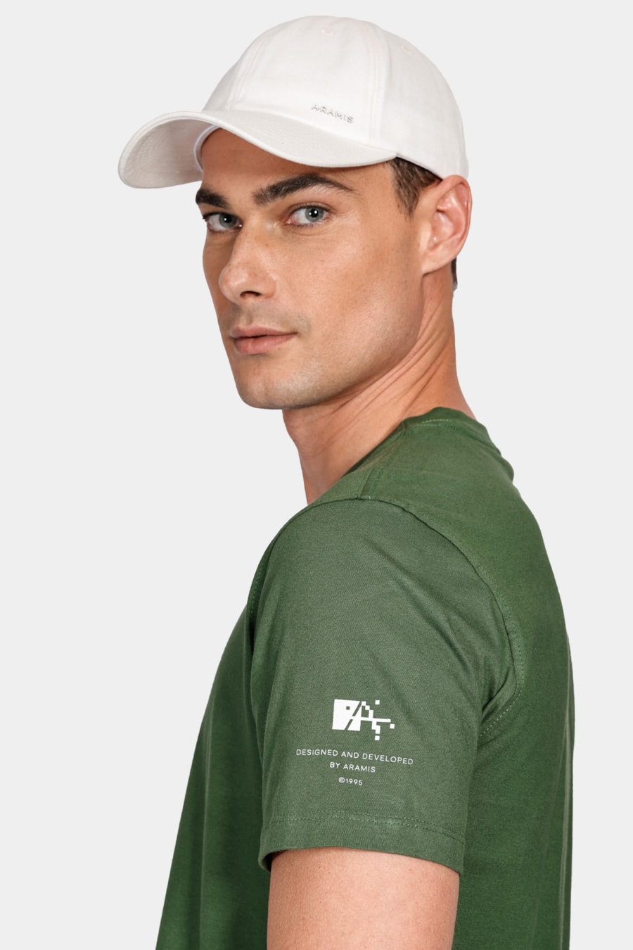Camiseta Aramis Pixel Manga Verde Musgo — foto 3 de 4