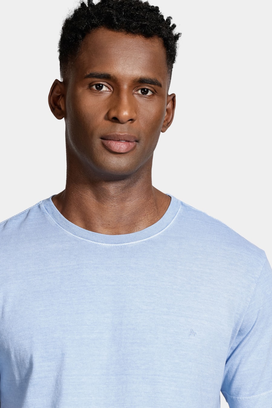 Camiseta Básica Algodão Manga Curta Bordado Azul Lazulli 111 — foto 3 de 5
