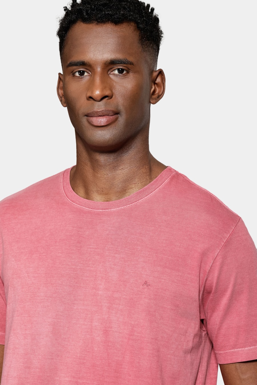 Camiseta Básica Algodão Manga Curta Bordado Vermelho Tomate — foto 3 de 5