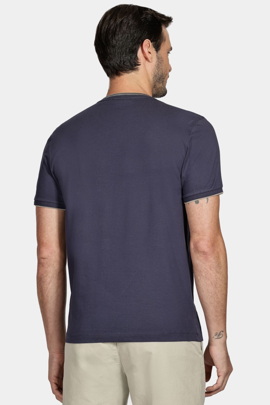 Camiseta Básica Friso na Gola Azul Marinho — foto 4 de 6