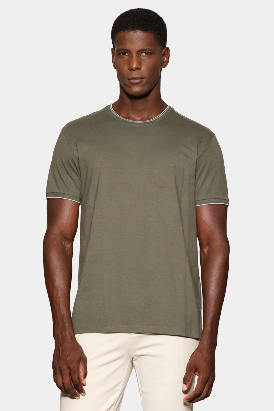 Camiseta Básica Friso na Gola Militar 117 — foto 1 de 5