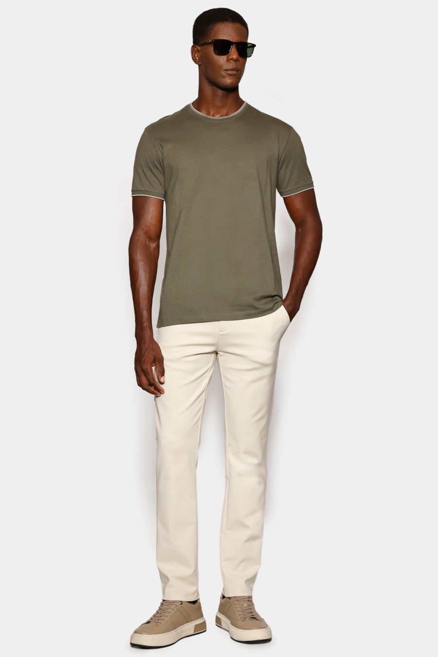 Camiseta Básica Friso na Gola Militar 117 — foto 2 de 5