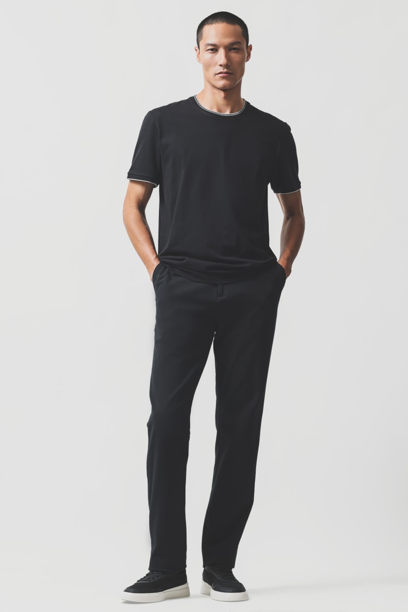 Camiseta Básica Friso na Gola Preto