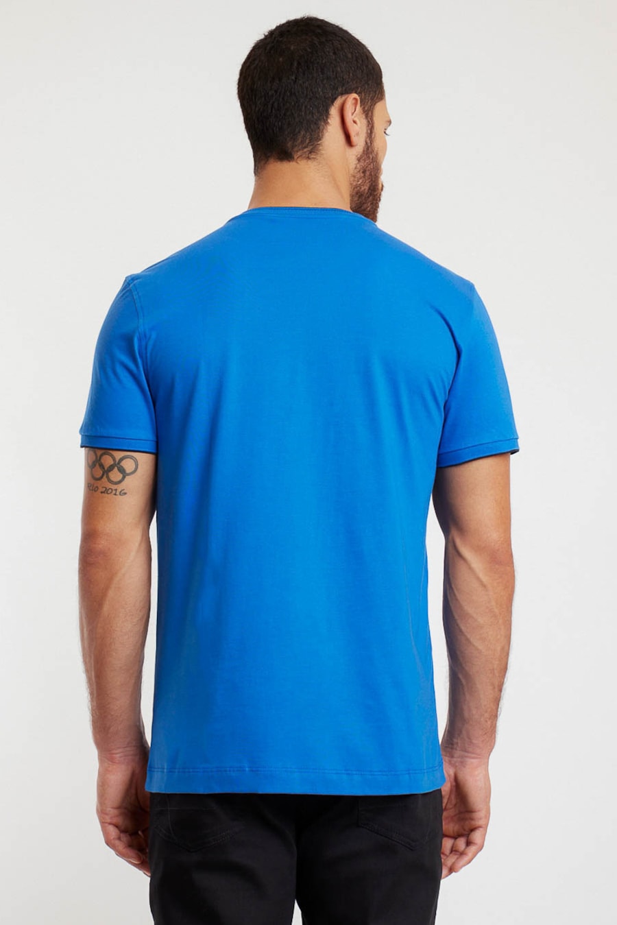 Camiseta Básica Friso na Gola Royal C/ Marinho — foto 2 de 2