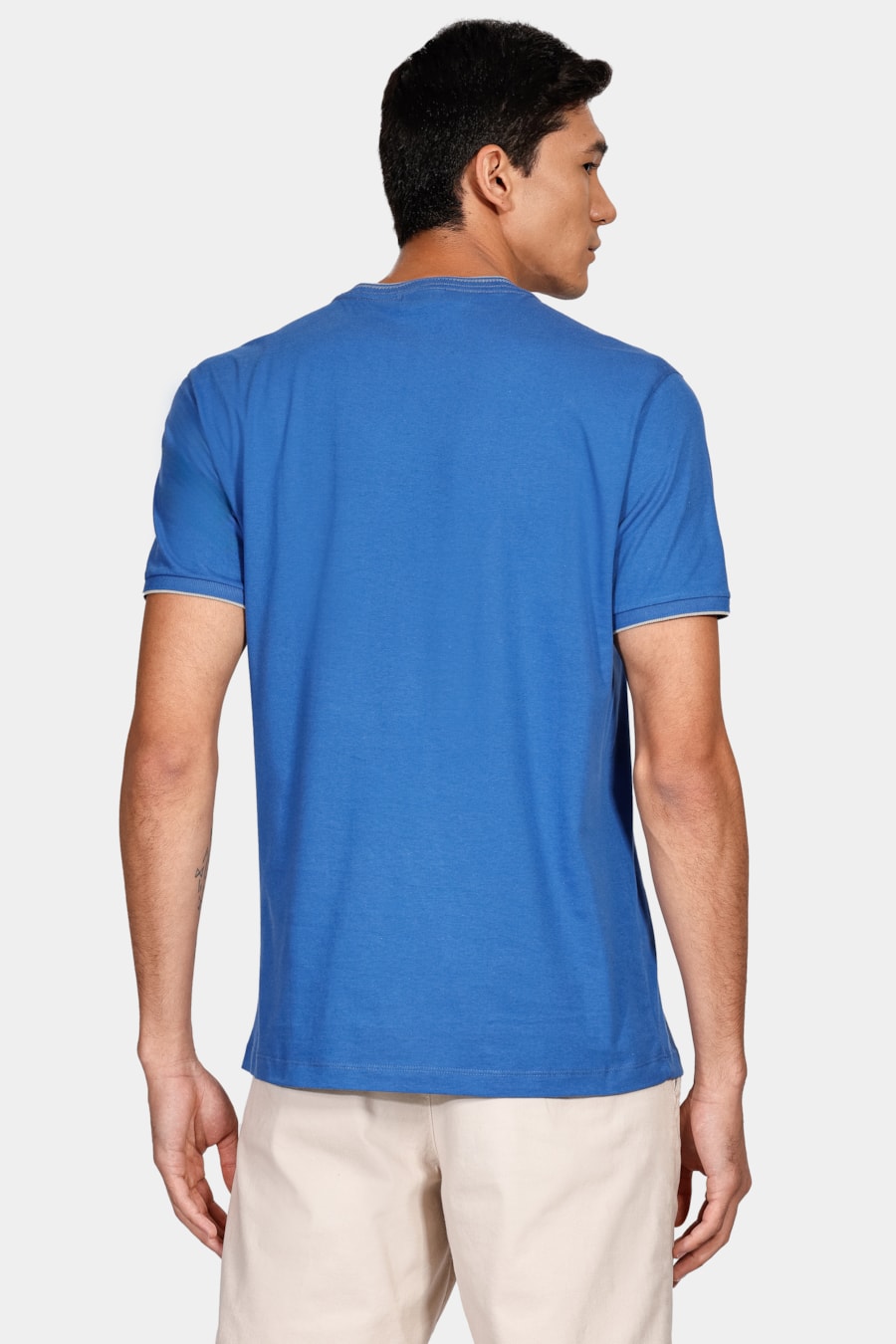Camiseta Básica Friso na Gola Royal Com Cinza — foto 4 de 4