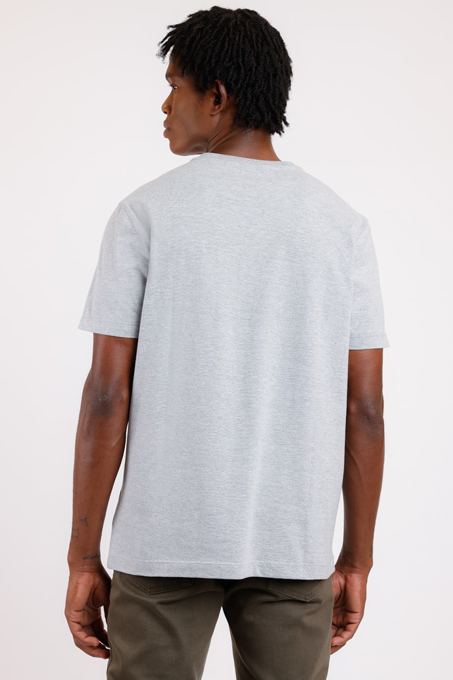 Camiseta Básica Malha Regular Cinza Mescla — foto 2 de 2