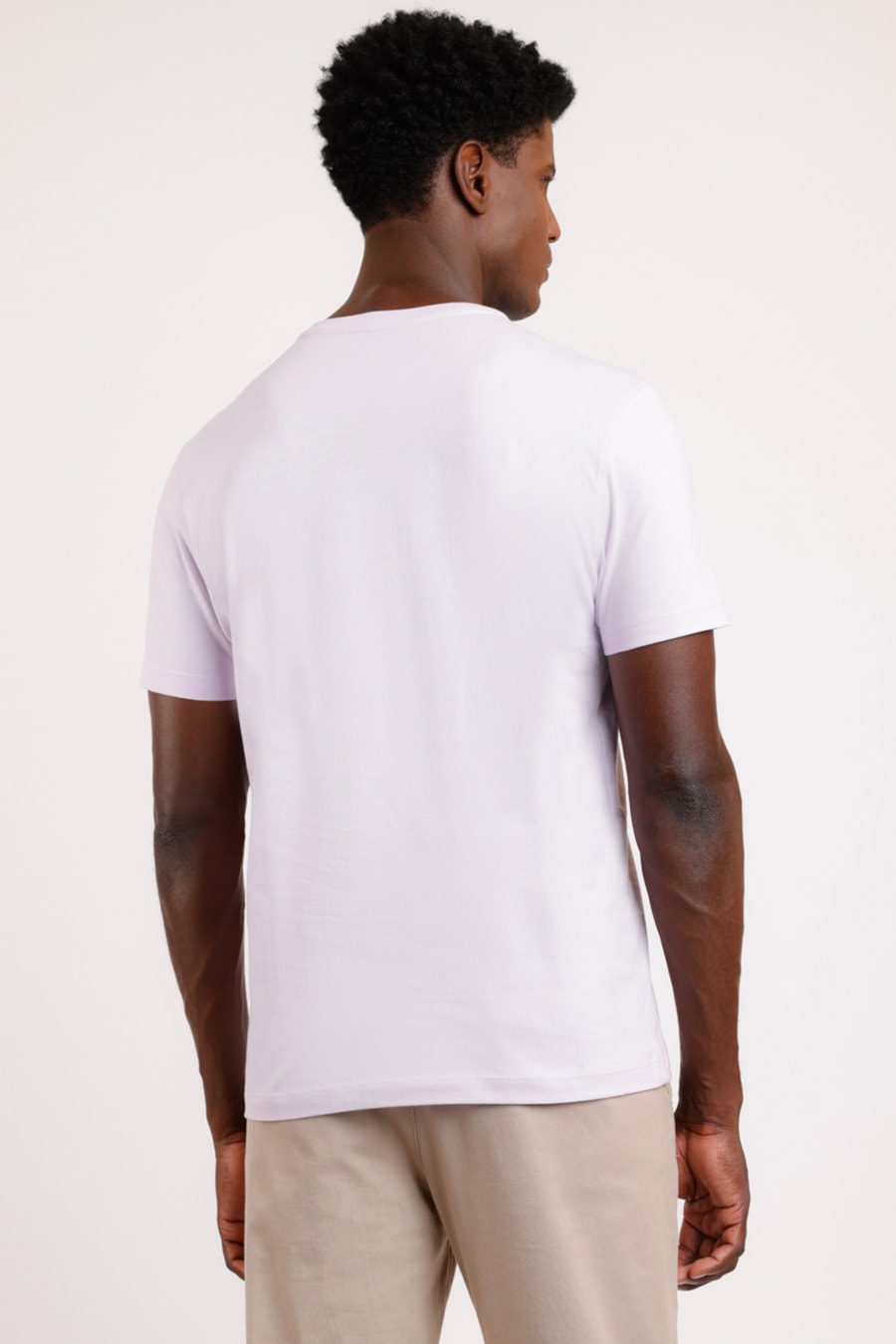Camiseta Básica Malha Regular Lilás Claro — foto 2 de 2