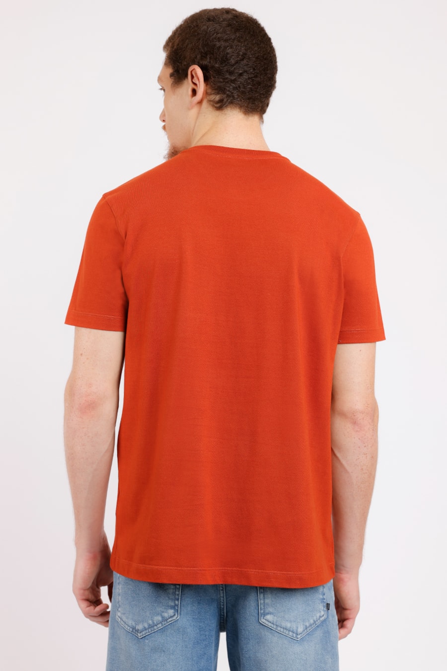 Camiseta Básica Malha Regular Vermelho Urucum — foto 2 de 2