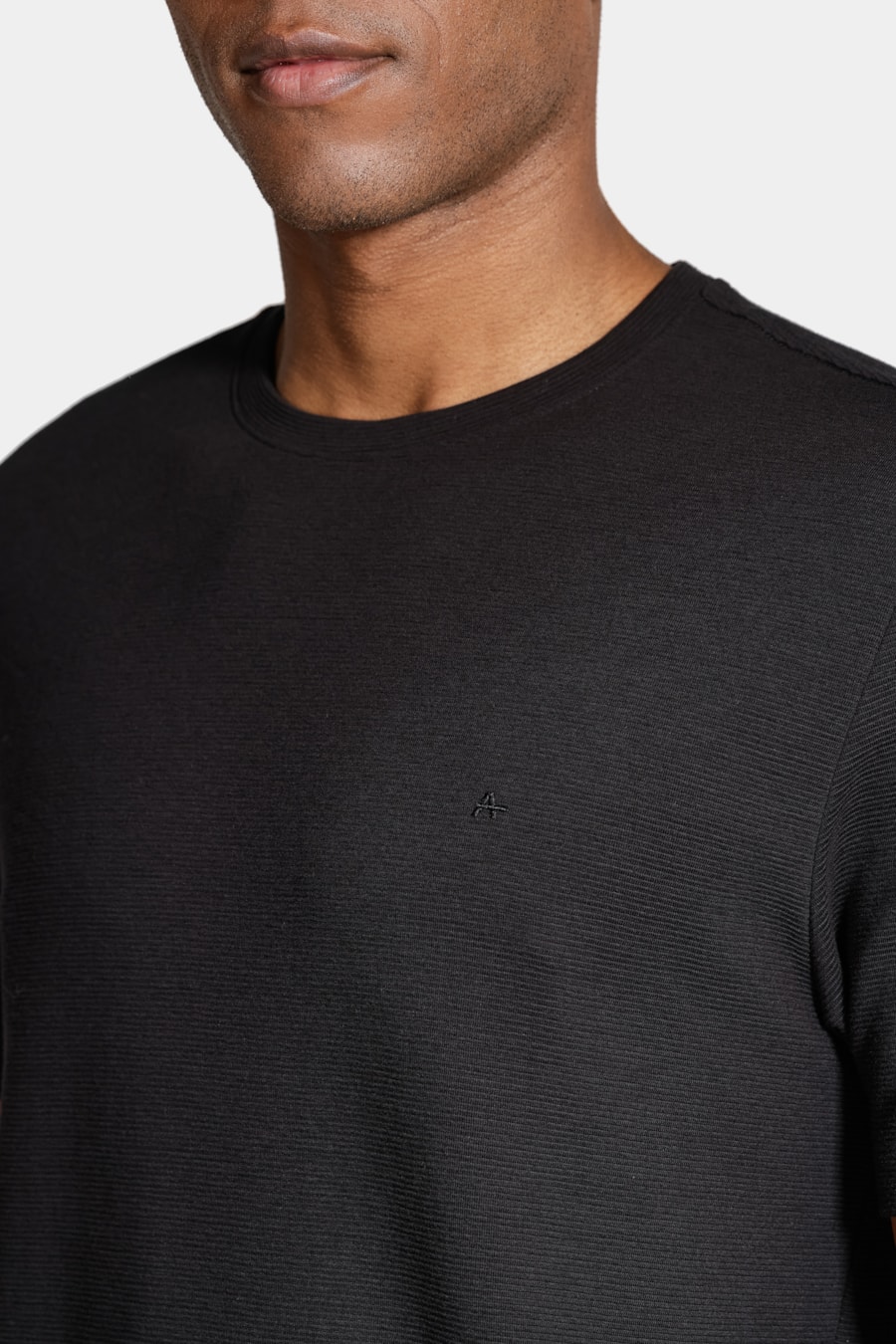 Camiseta Basica Manga Curta Com Textura Ottoman Preto — foto 3 de 5