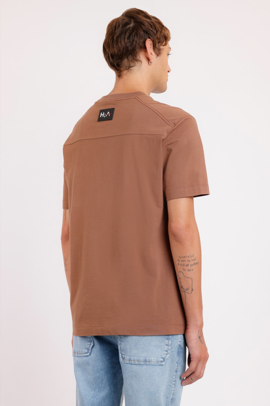 Camiseta Bordado Caveira Caramelo — foto 3 de 3