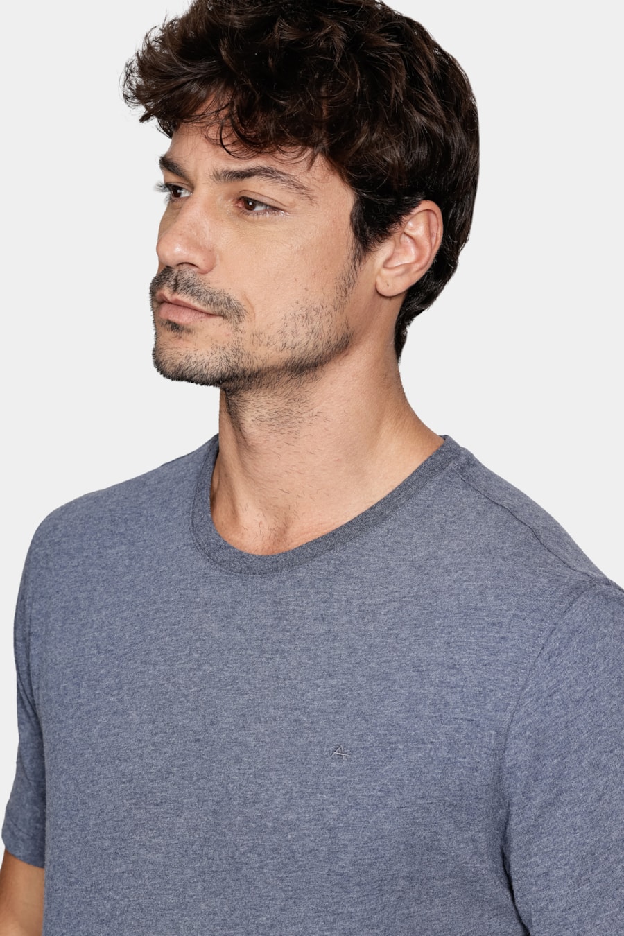 Camiseta Comfort Melange Soft Navy — foto 3 de 5
