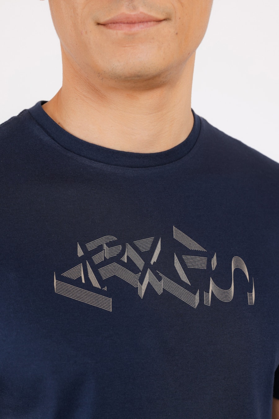 Camiseta Estampa Aramis 3d Marinho — foto 1 de 2