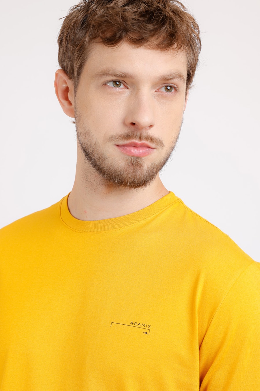 Camiseta Estampa Assinatura Peito Amarelo Mango — foto 1 de 2