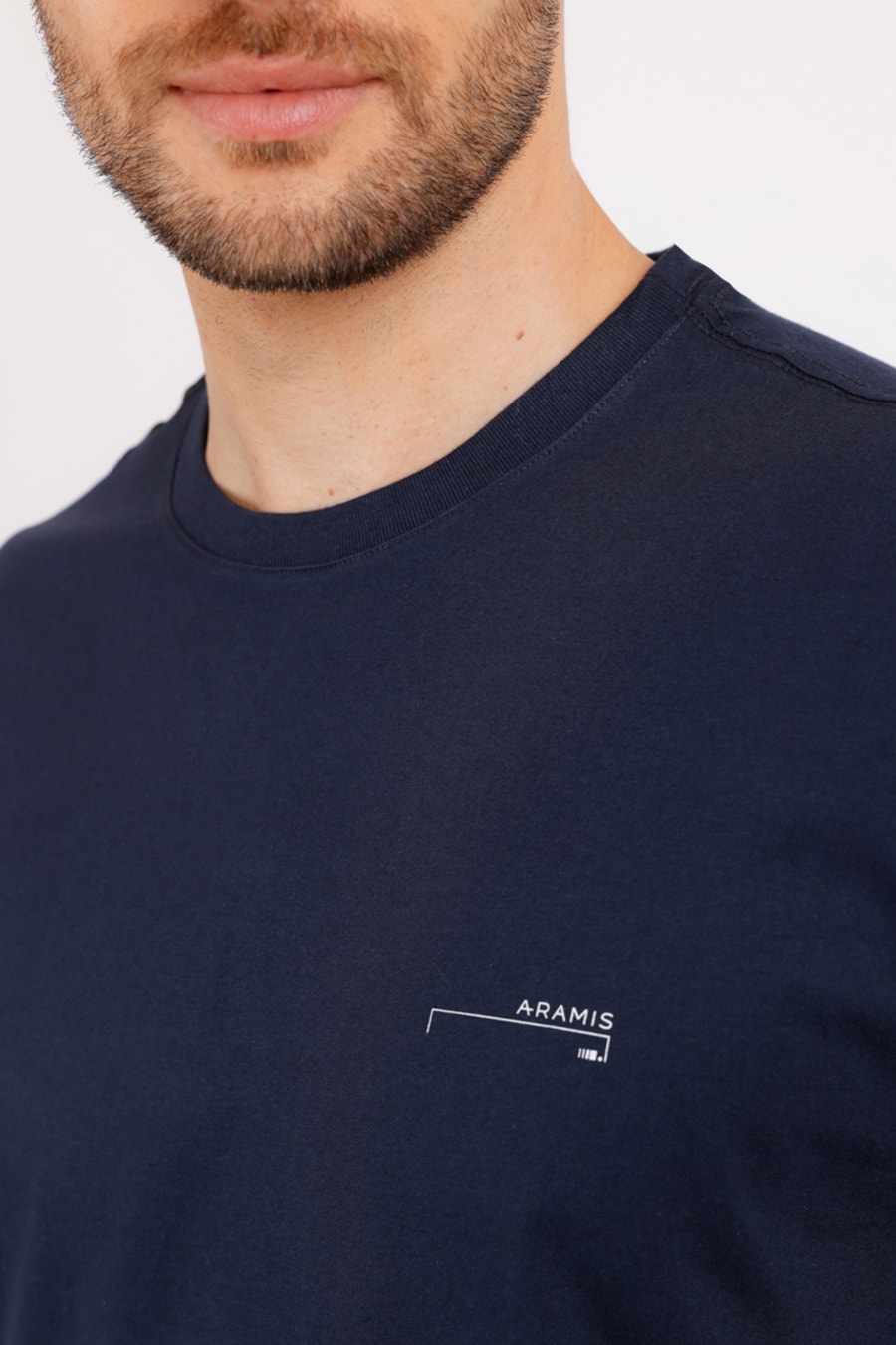 Camiseta Estampa Assinatura Peito Marinho — foto 1 de 2