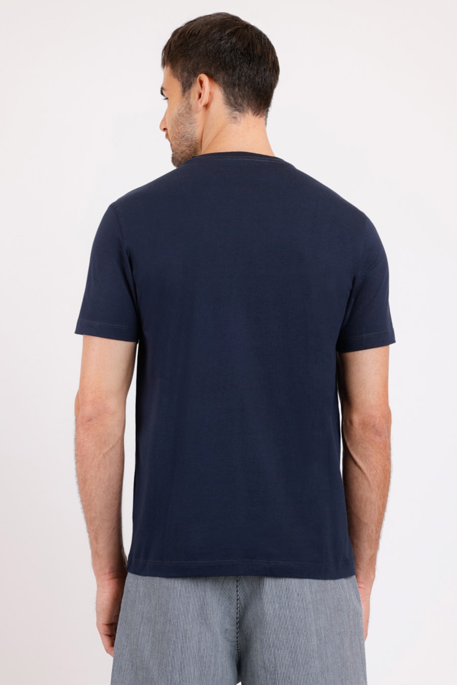 Camiseta Estampa Assinatura Peito Marinho — foto 2 de 2