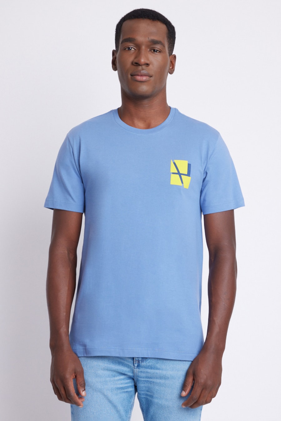 Camiseta Estampa Fragmentos Regular Aluminio — foto 1 de 4