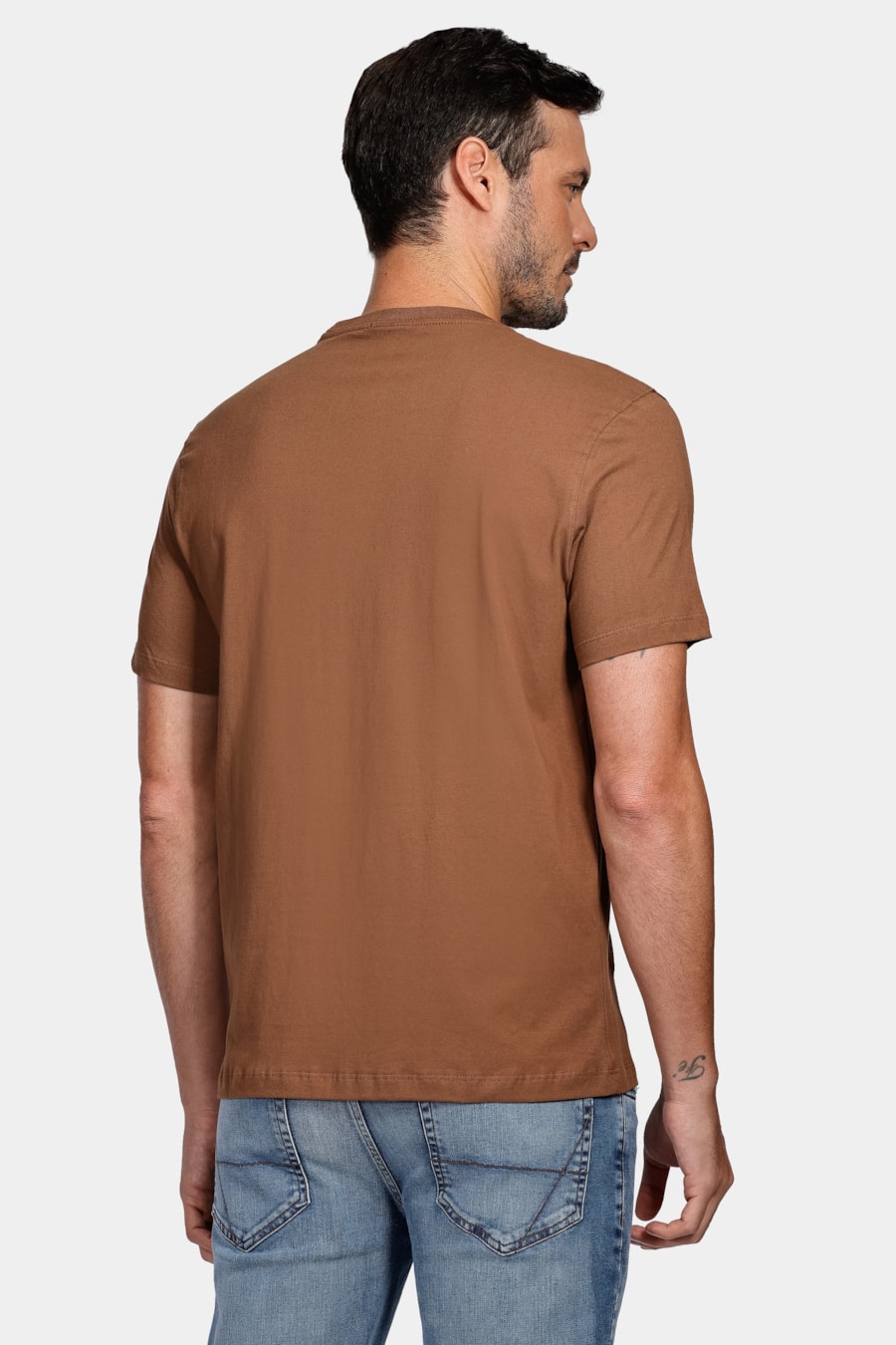 Camiseta Estampa Retângulos Marrom Cacau — foto 4 de 4