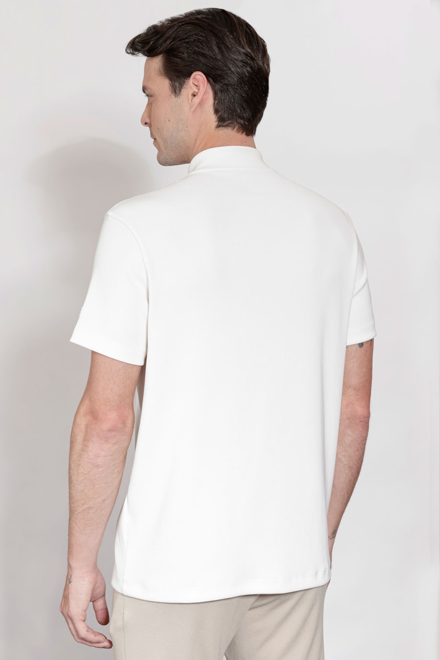Camiseta Gola Alta Com Zíper Algodao — foto 5 de 6