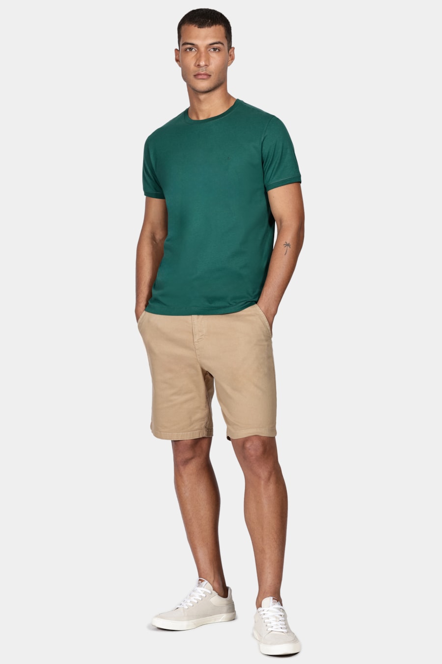 Camiseta Gola Careca de Algodão Pima Verde Floresta — foto 2 de 5