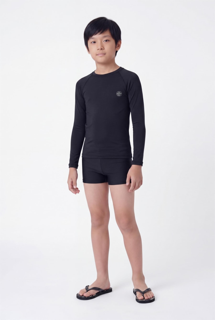 Camiseta Infantil Uv Raglan Lisa Preto — foto 2 de 3