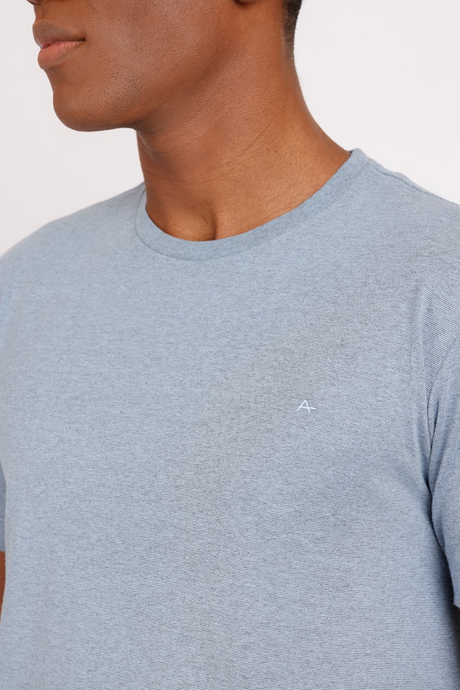 Camiseta Malha Fio a Fio Alumínio — foto 1 de 2