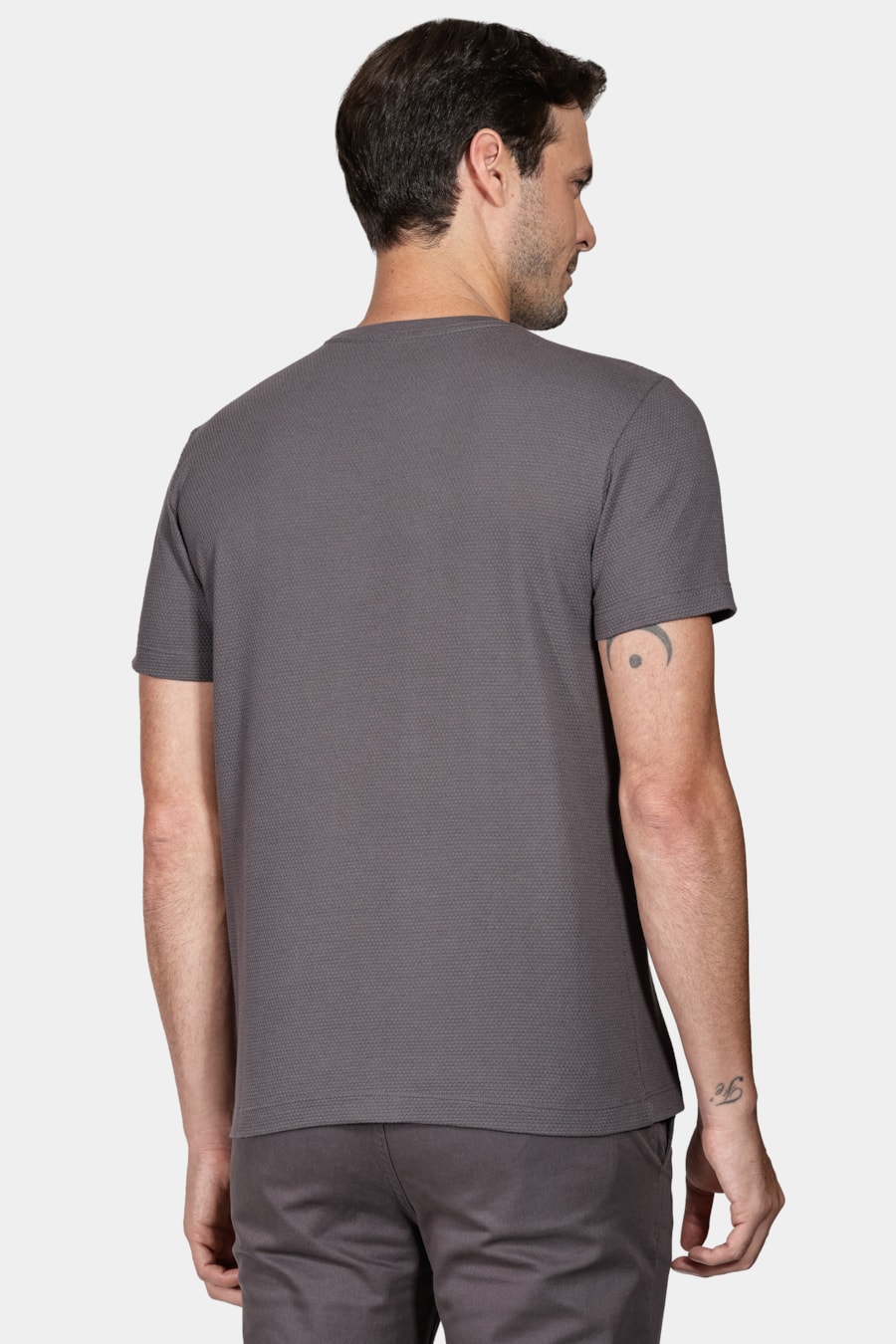 Camiseta Malha Honey Chumbo — foto 4 de 5