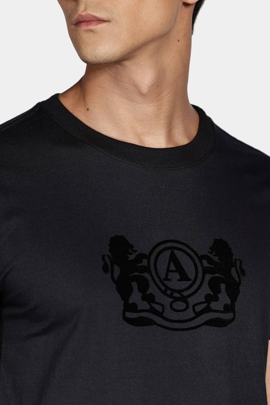 Camiseta Manga Curta 30 Anos Preto — foto 3 de 4