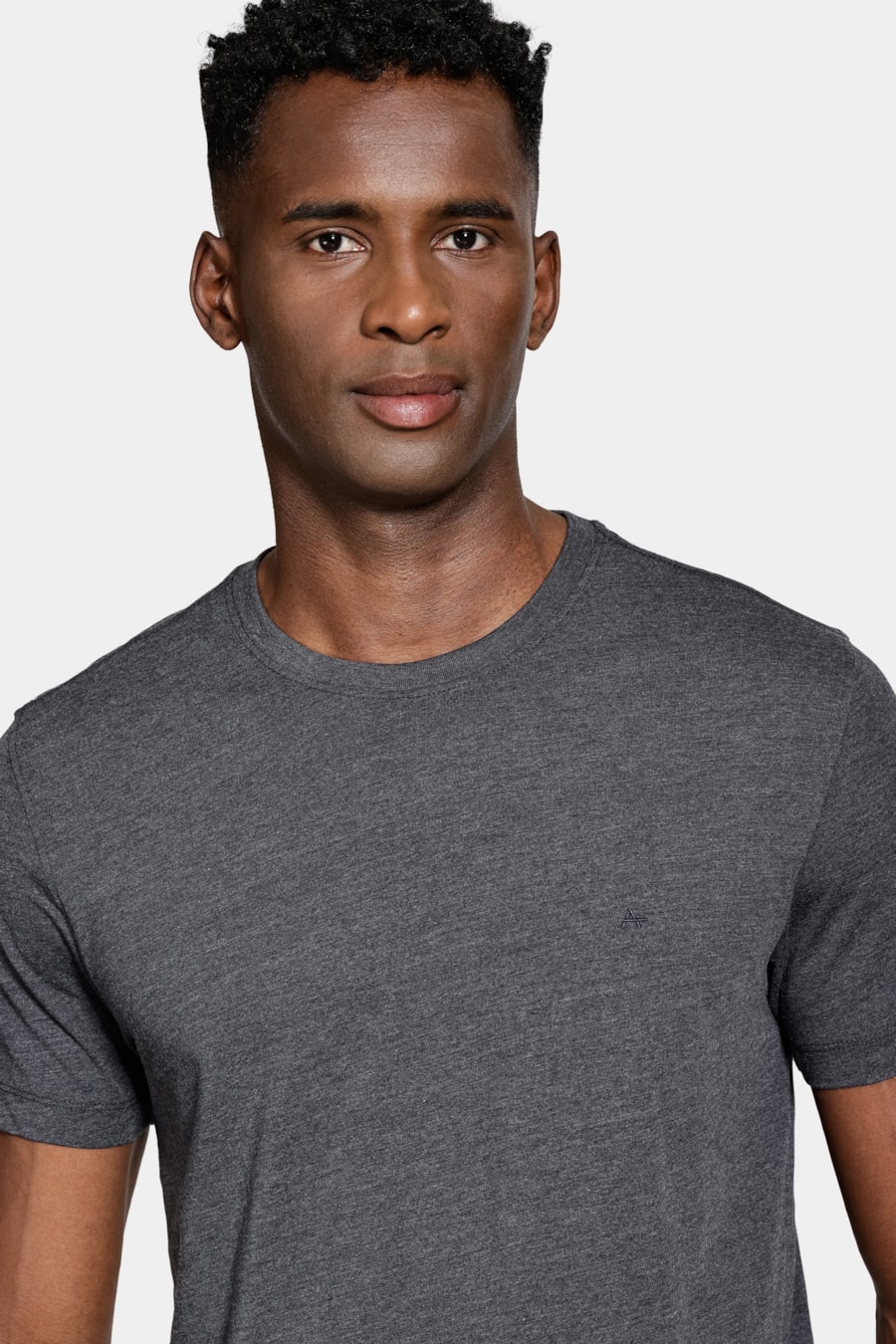 Camiseta Manga Curta Algodão Básica Preto — foto 3 de 5