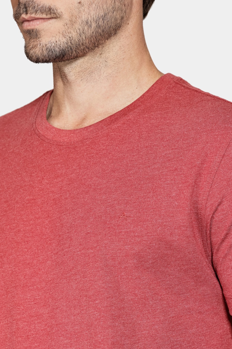 Camiseta Manga Curta Algodão Básica Vermelho Carmim — foto 3 de 5