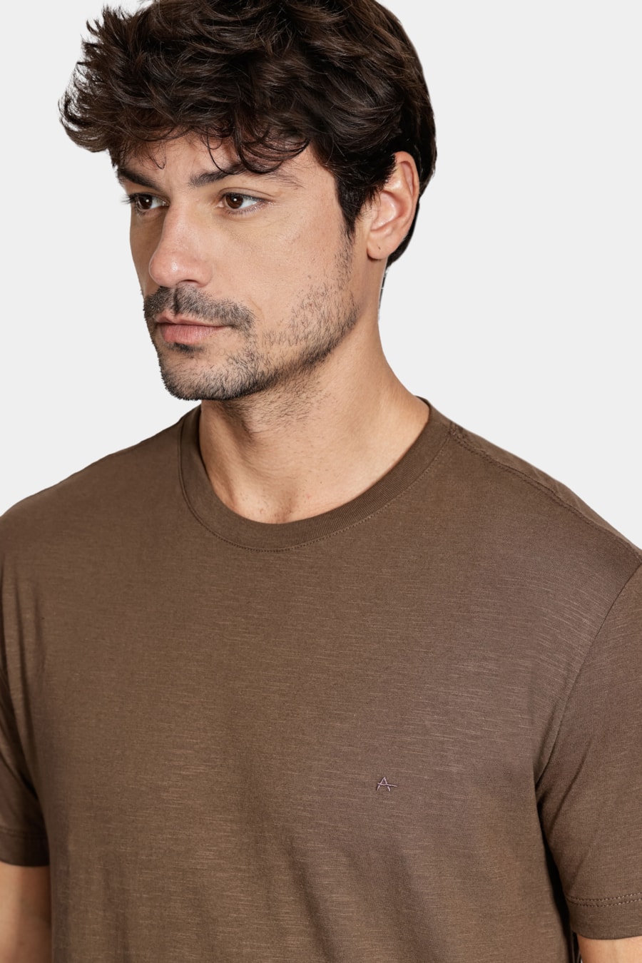 Camiseta Manga Curta Algodão Flame Marrom — foto 3 de 5