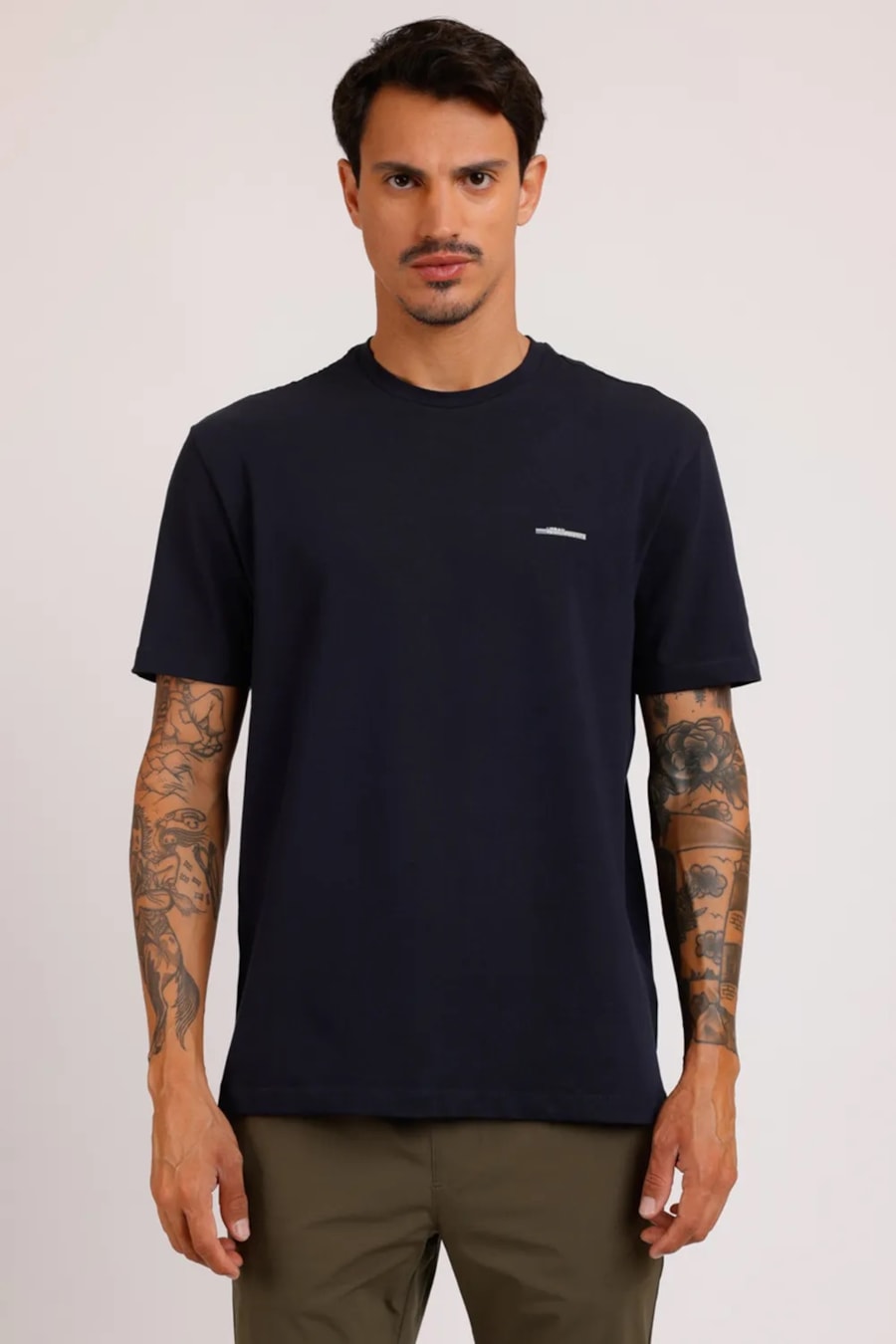 Camiseta Manga Curta Algodão Gola Careca Marinho — foto 1 de 5
