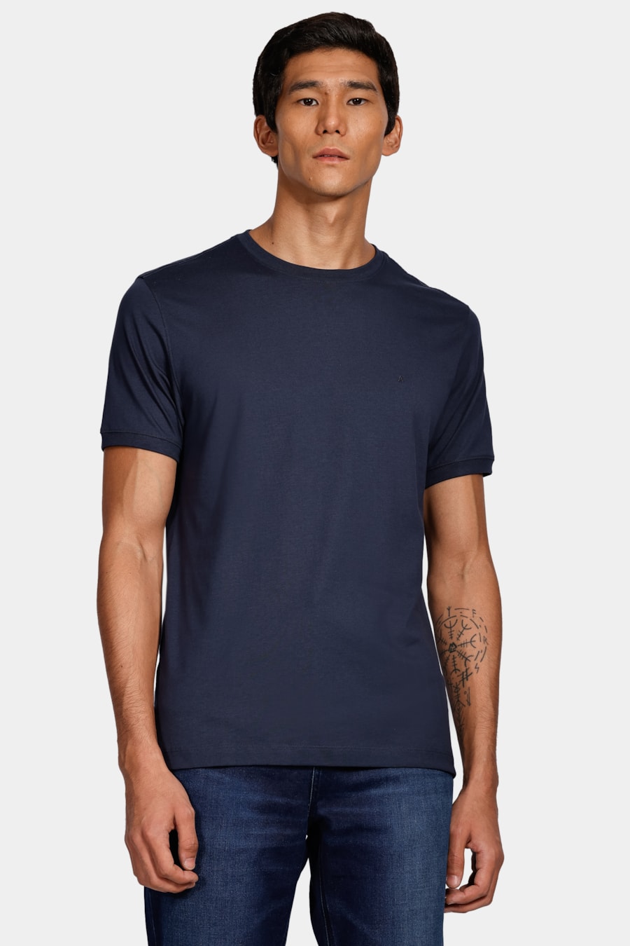 Camiseta Manga Curta Algodão Pima Marinho — foto 1 de 4