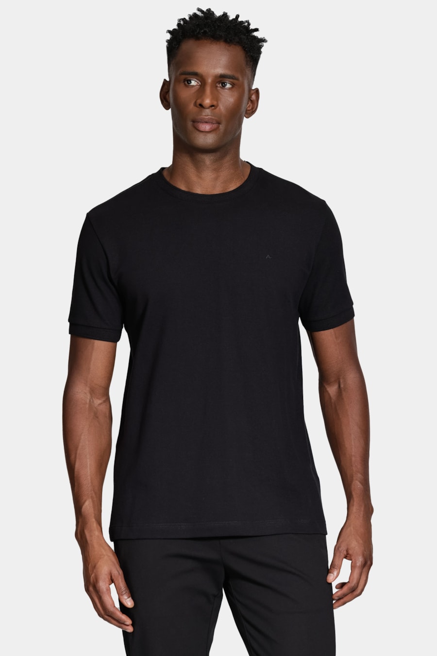 Camiseta Manga Curta Algodão Piquet Preto — foto 1 de 5