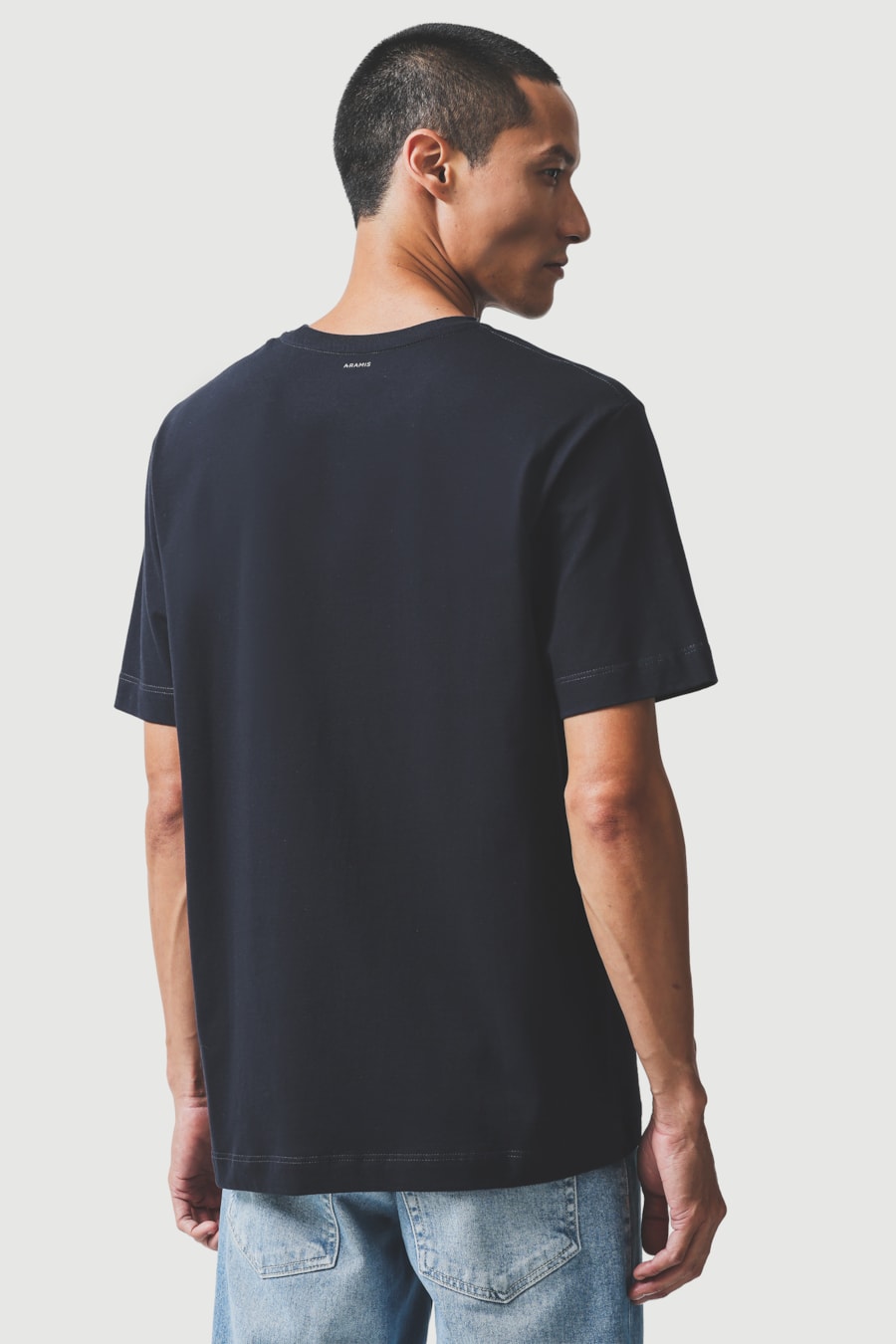 Camiseta Manga Curta Aramis Estampa a Clássico Marinho — foto 4 de 5