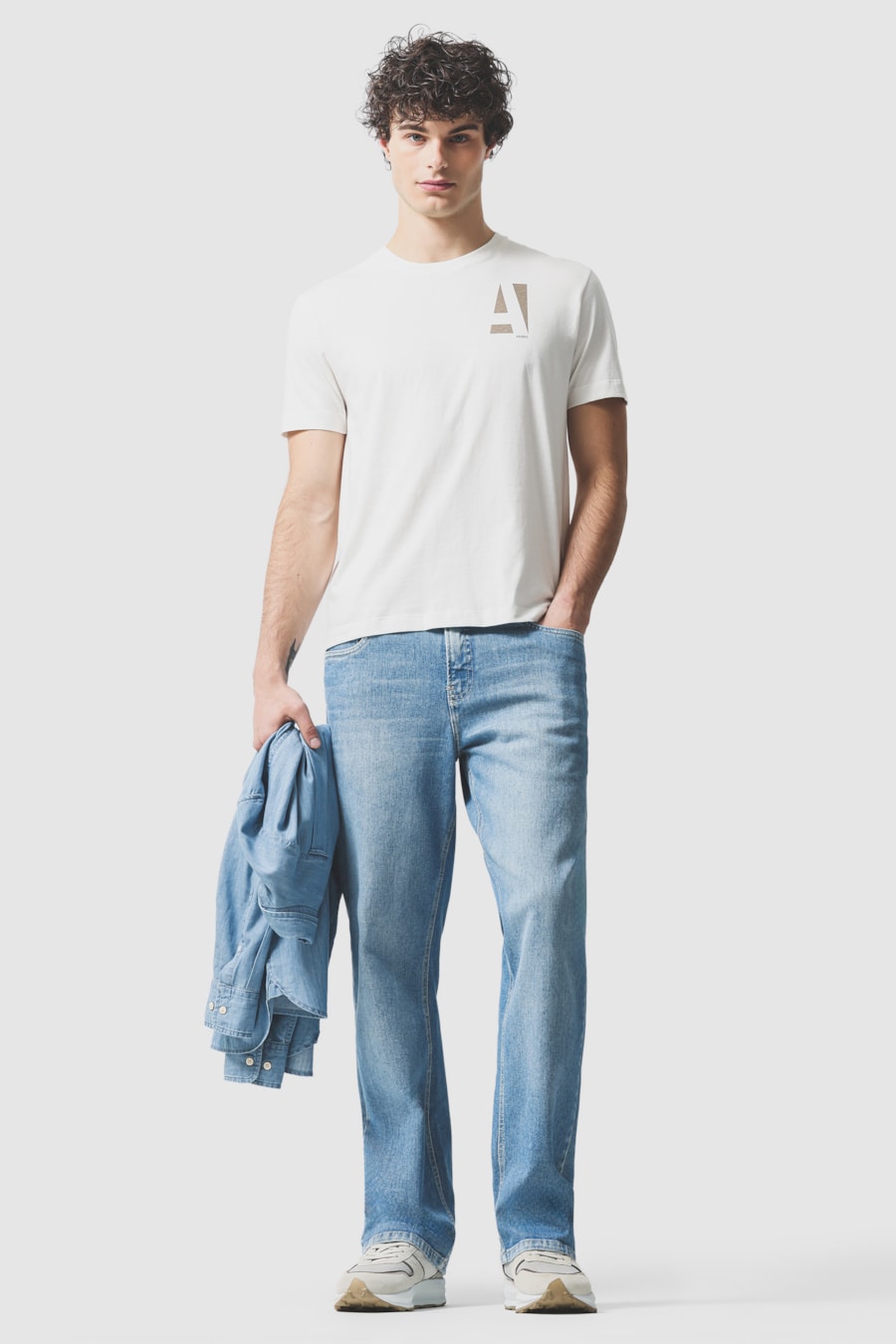Camiseta Manga Curta Aramis Estampa a Clássico Off White — foto 2 de 5
