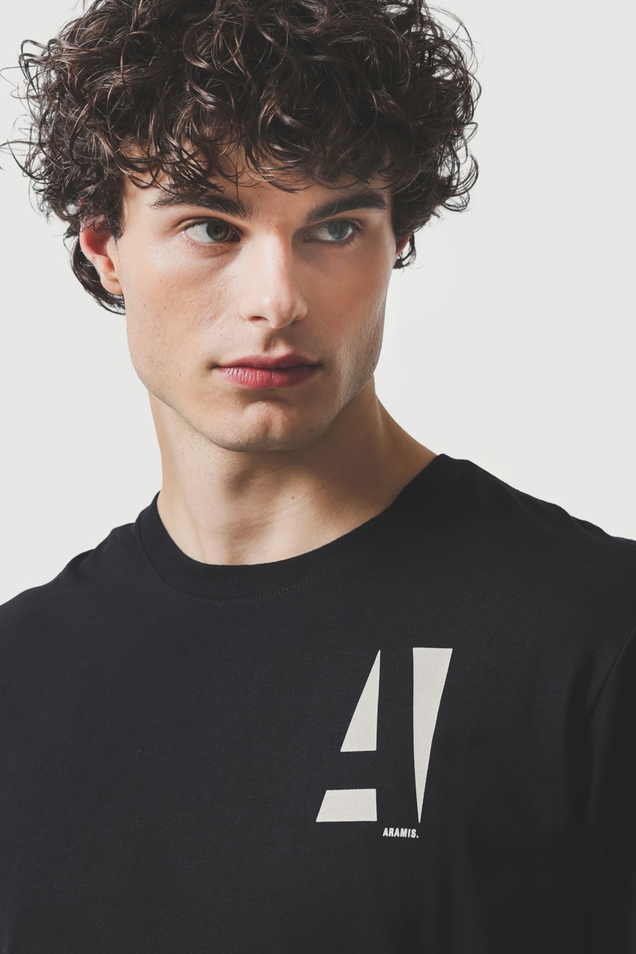 Camiseta Manga Curta Aramis Estampa a Clássico Preto — foto 3 de 5