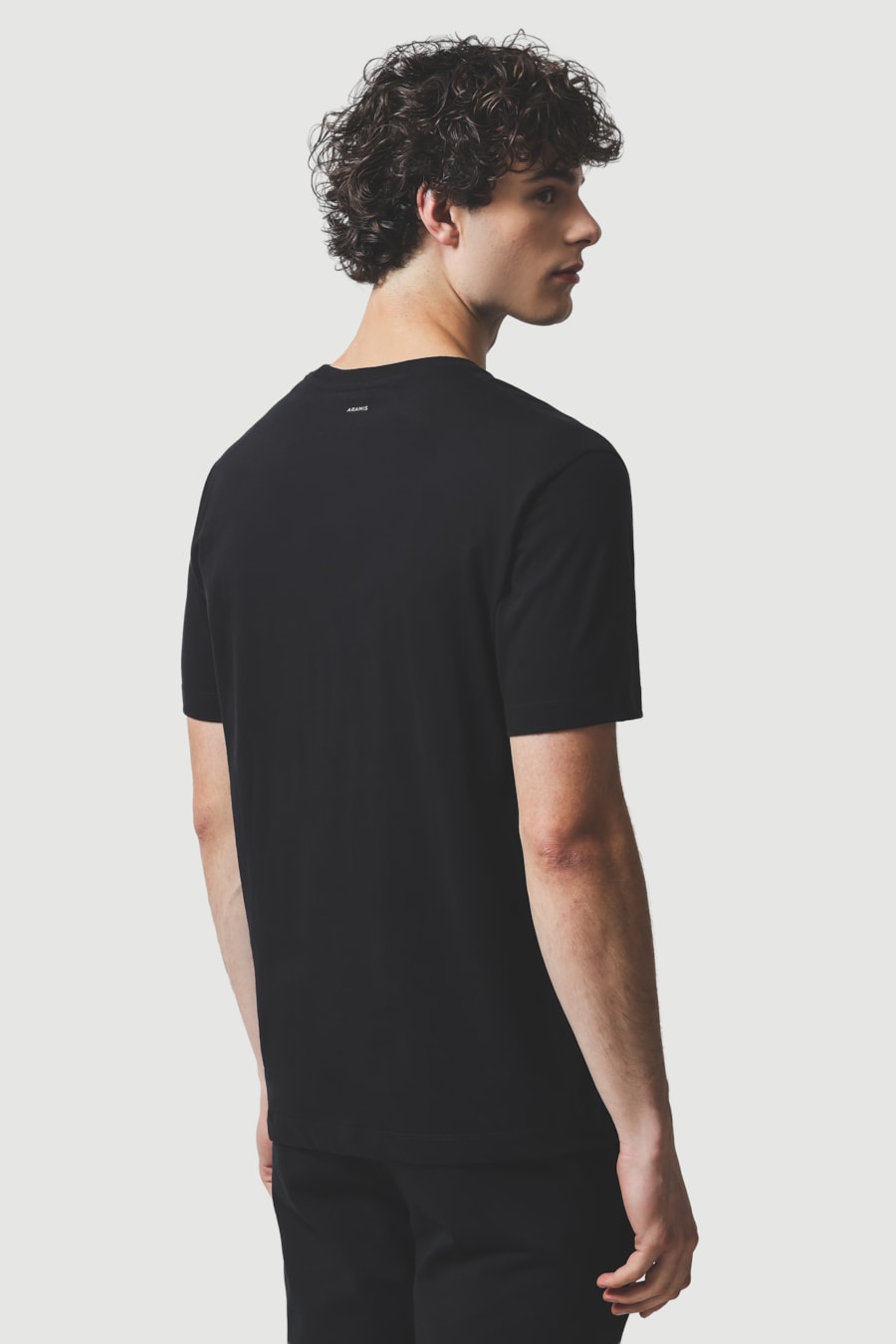 Camiseta Manga Curta Aramis Estampa a Clássico Preto — foto 4 de 5