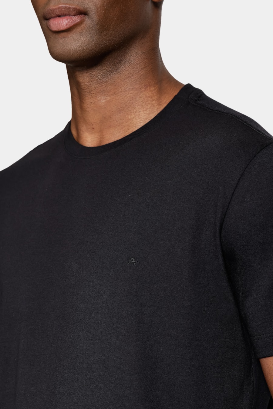 Camiseta Manga Curta Básica Algodão Preto — foto 3 de 5